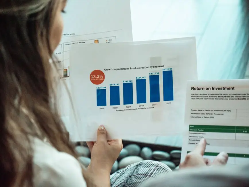 Repérer les cinq pages utiles dans un document de trois cents pages.